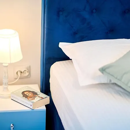 Summerland La Mare アパート ママイア