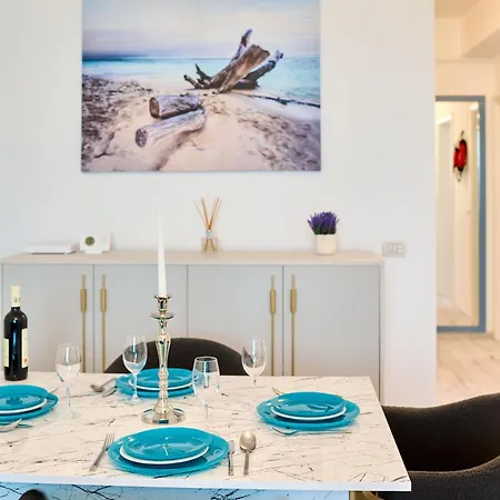 Summerland La Mare