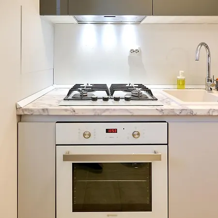 דירה Summerland La Mare מאמאיה