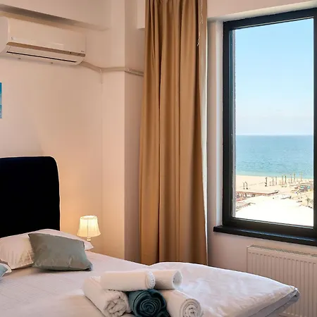 Summerland La Mare דירה