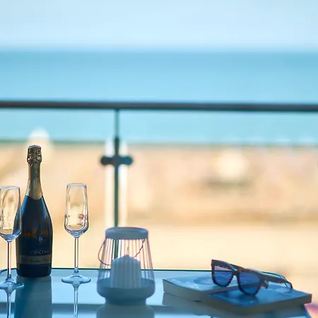 Apartment Summerland La Mare